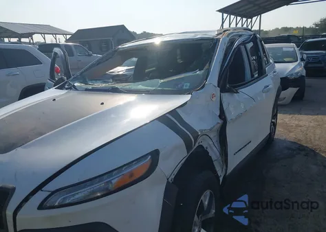 2015 Jeep Cherokee Trailhawk z USA, uszkodzony, nr VIN 1C4PJMBS0FW778614